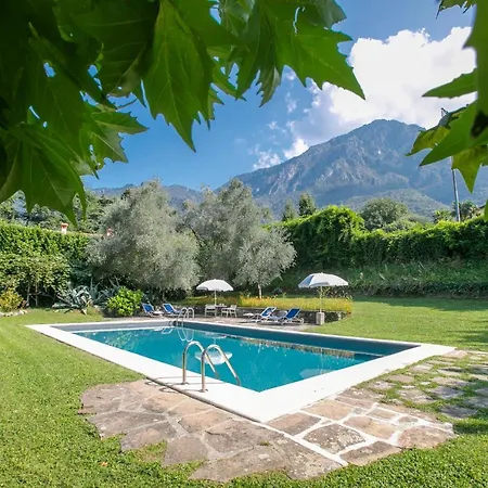 Villa Sleeps 9 Pool *