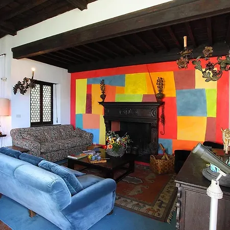 Sleeps 9 Pool Villa *